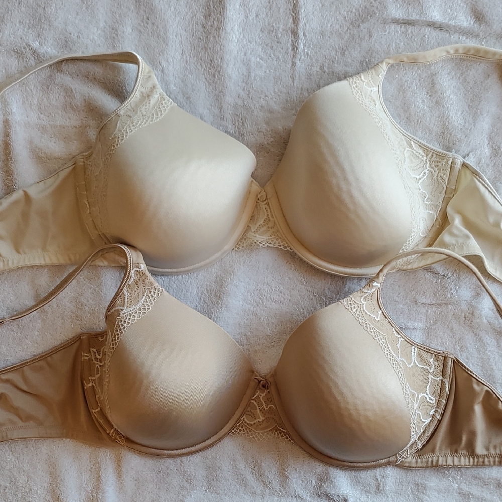 Bali Smooth Molded T-Shirt Bras in Nude and Light Beige Size 42C EUC